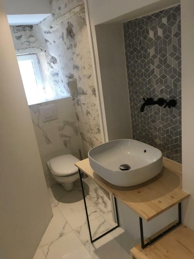 Saint Malo Intra-Muros Apartment ภายนอก รูปภาพ